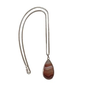 AGATE Teardrop Elegant Gold Metallic Teardrop Pendant Necklace With Gold Chain